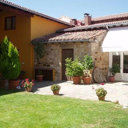 ベッド・アンド・ブレックファスト Penasalve 3*