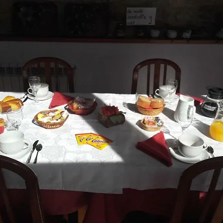 ベッド・アンド・ブレックファスト Penasalve Villamoñico