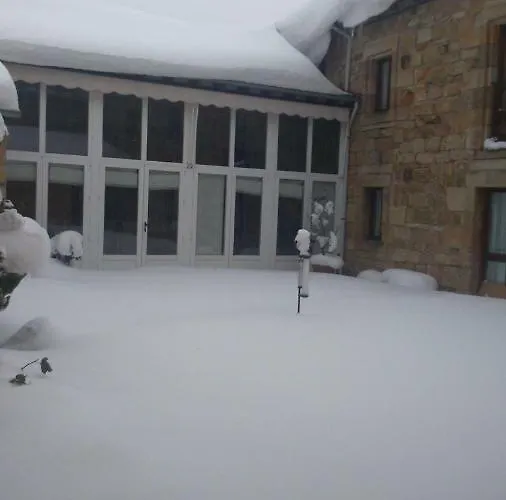 לינה וארוחת בוקר Penasalve Villamonico